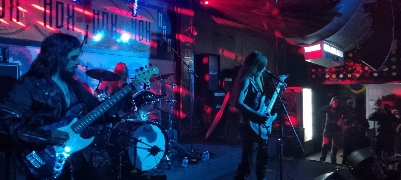 El aquelarre siniestro de Asagraum en el HDX Circus Bar.